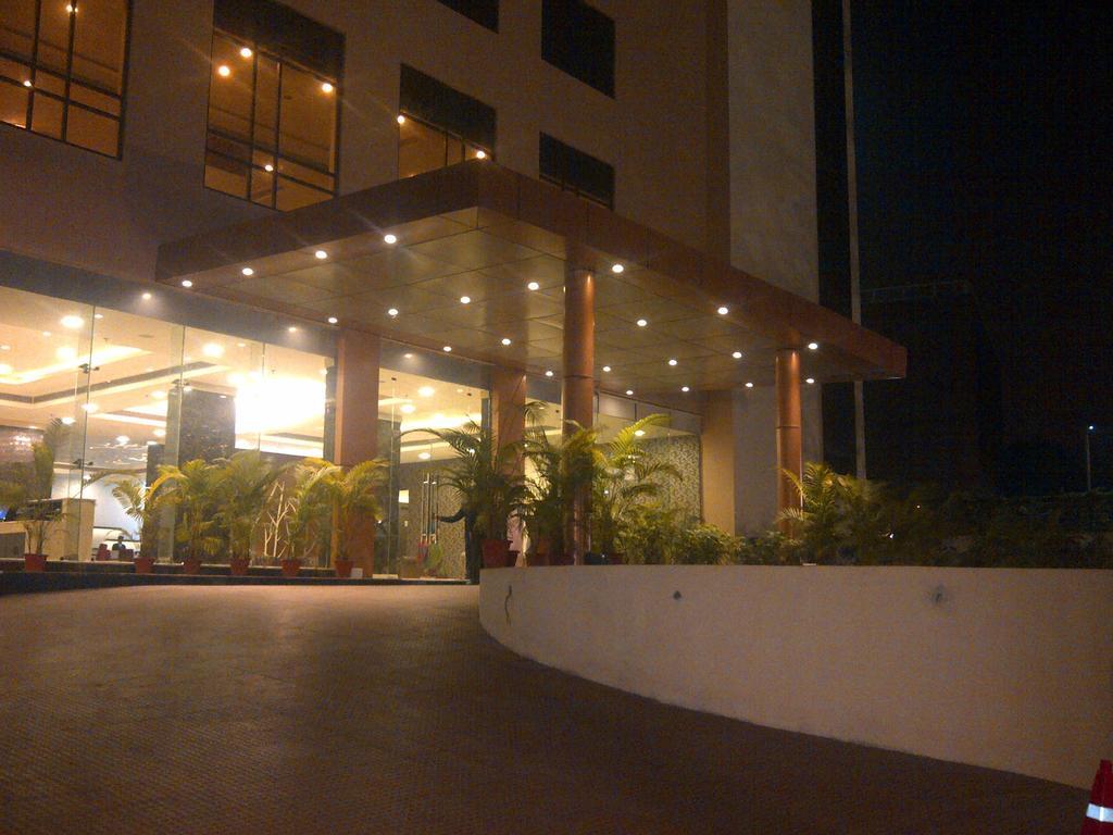 รามาดา บาย วินด์แฮม ชมเศทปุระ Hotel จัมเชดปูร์ ภายนอก รูปภาพ